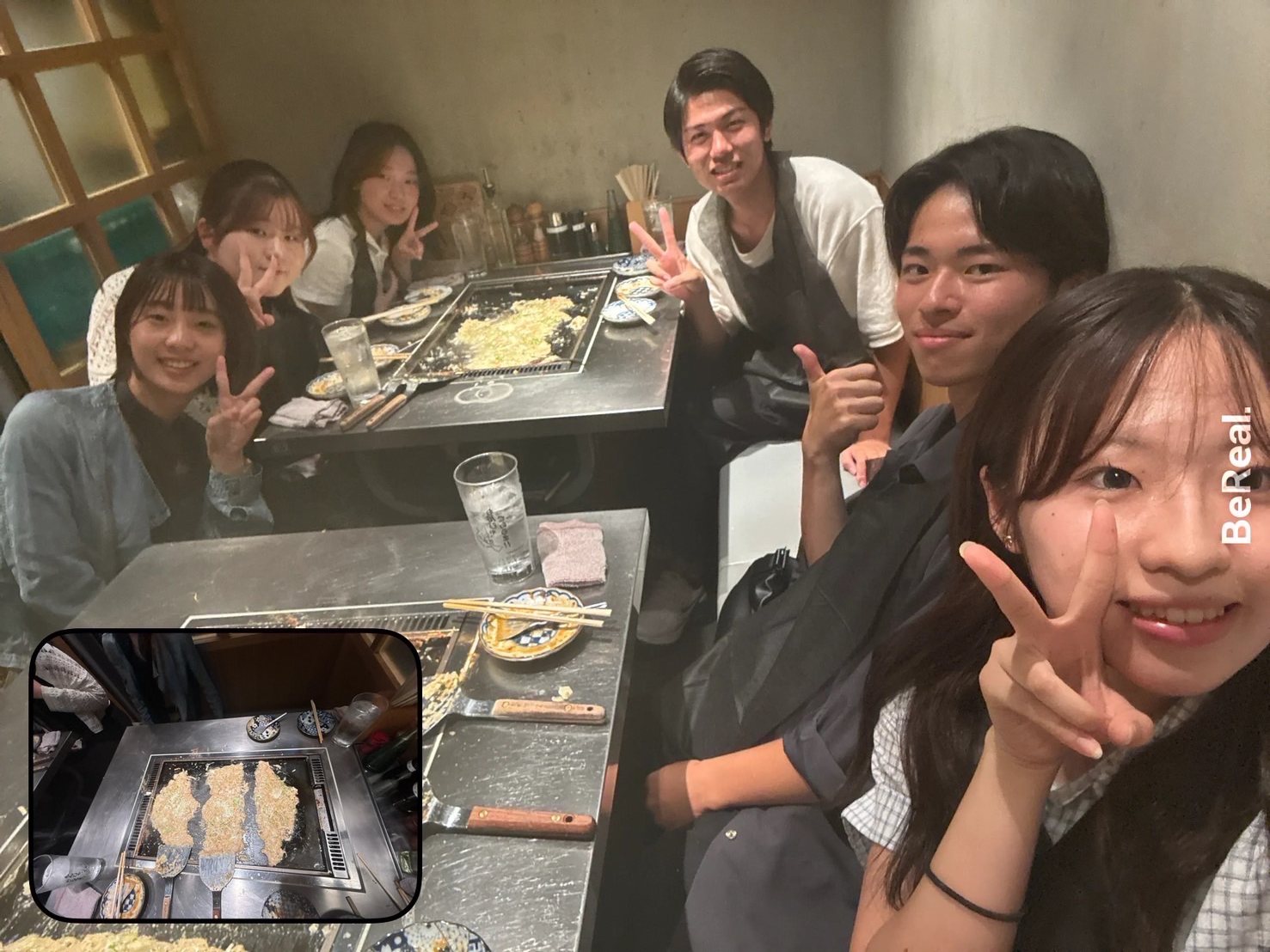 メンバーとお好み焼き